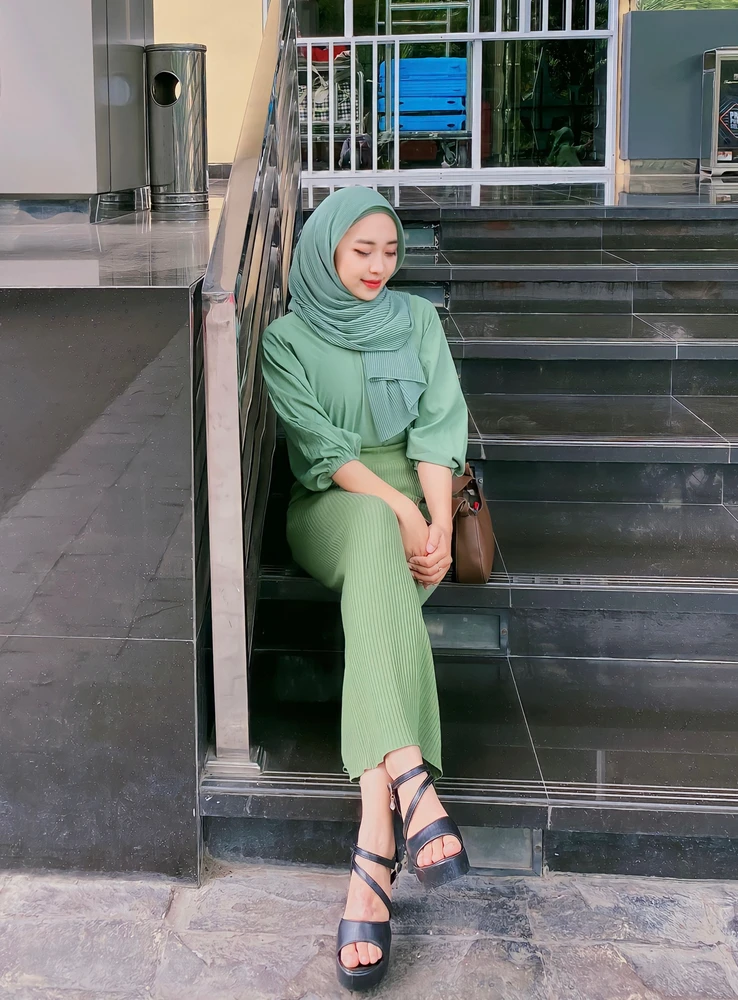 GIF diunggah oleh Layla