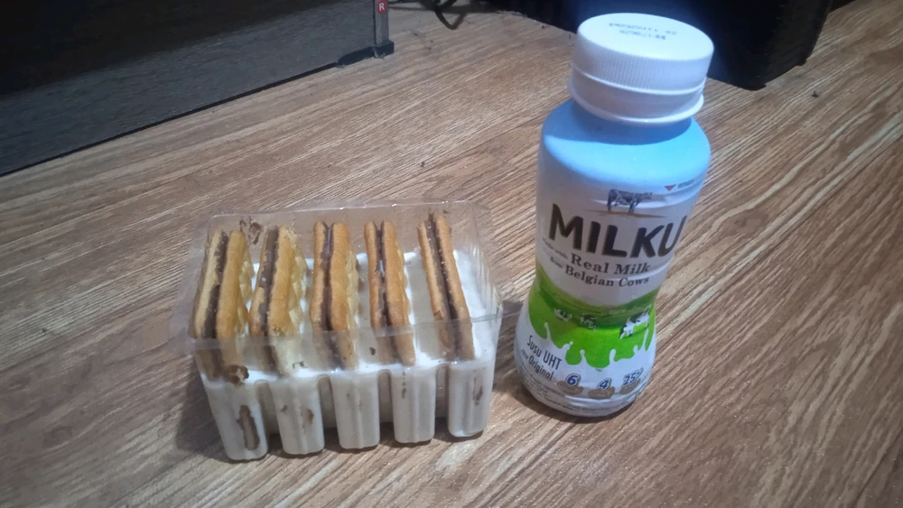 GIF diunggah oleh Mike