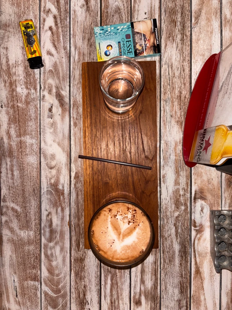 GIF uploaded by Chia