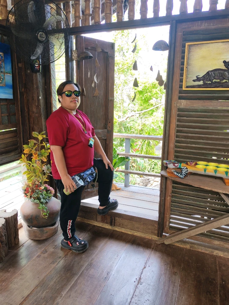 Gi-upload ni Michael Angelo ang hulagway