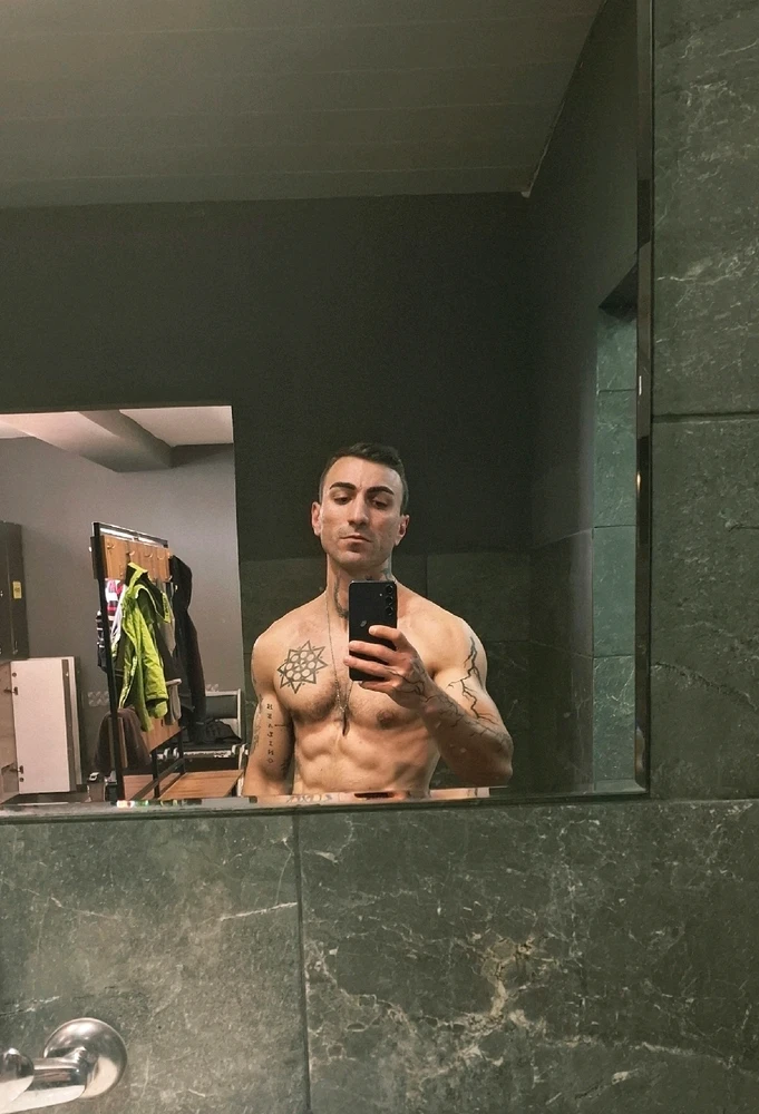 GIF-ი ატვირთა გიორგი-მ