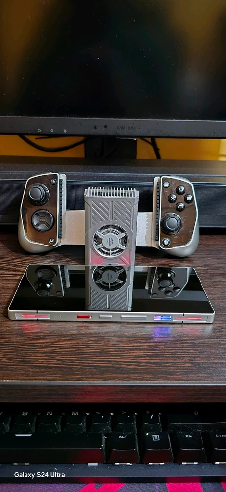 GIF uploaded by KratosGOW