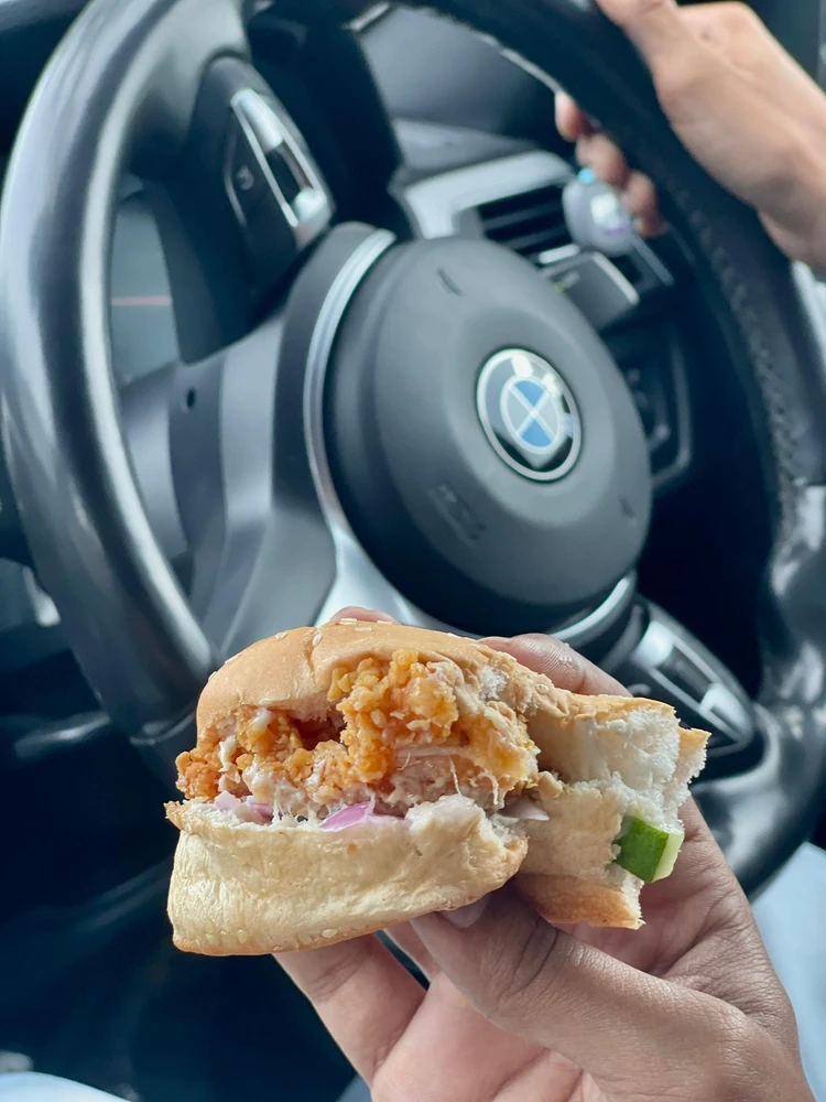 GIF uploaded by Saaji