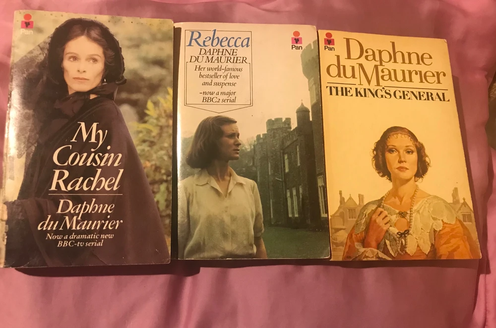 GIF uploaded by Lara