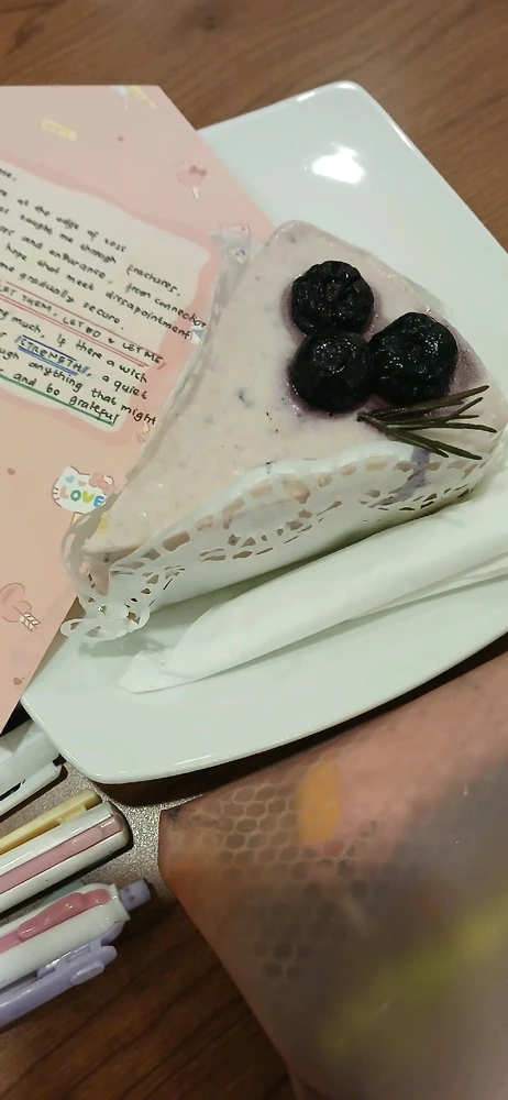 GIF diunggah oleh Sita