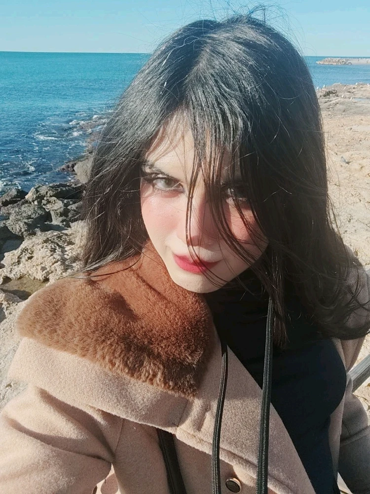 GIF uploaded by Nhoa