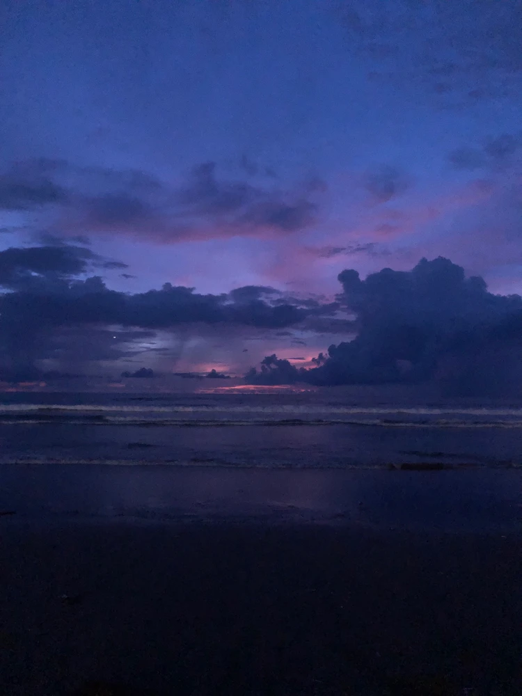 GIF uploaded by AmieKanita