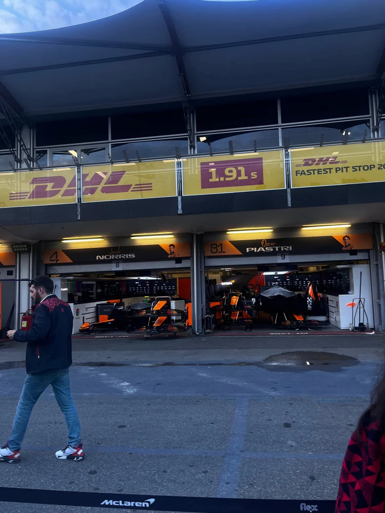 Фото загрузил Valeria