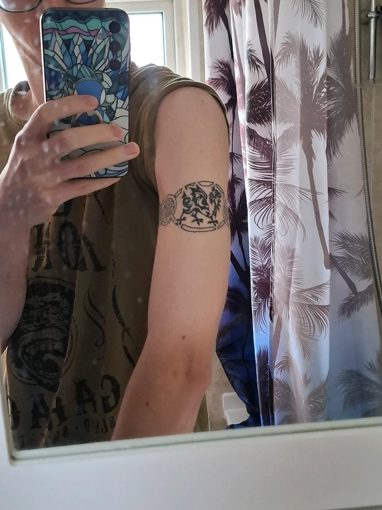 GIF uploaded by Morgen