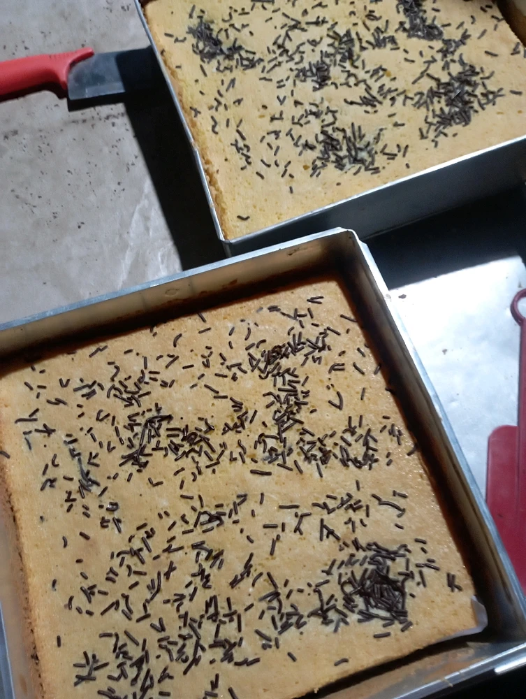 GIF diunggah oleh En