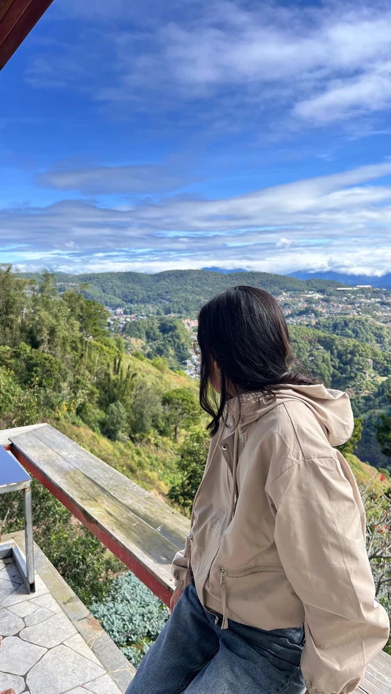 GIF uploaded by Ayer