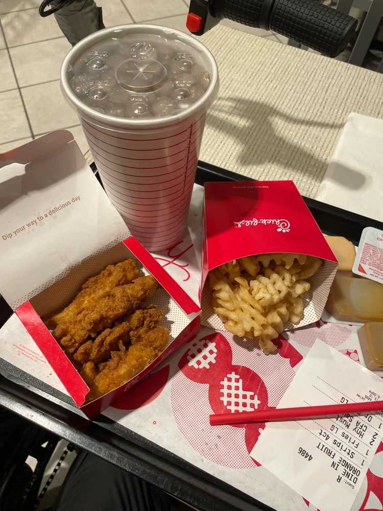 GIF uploaded by Rynell