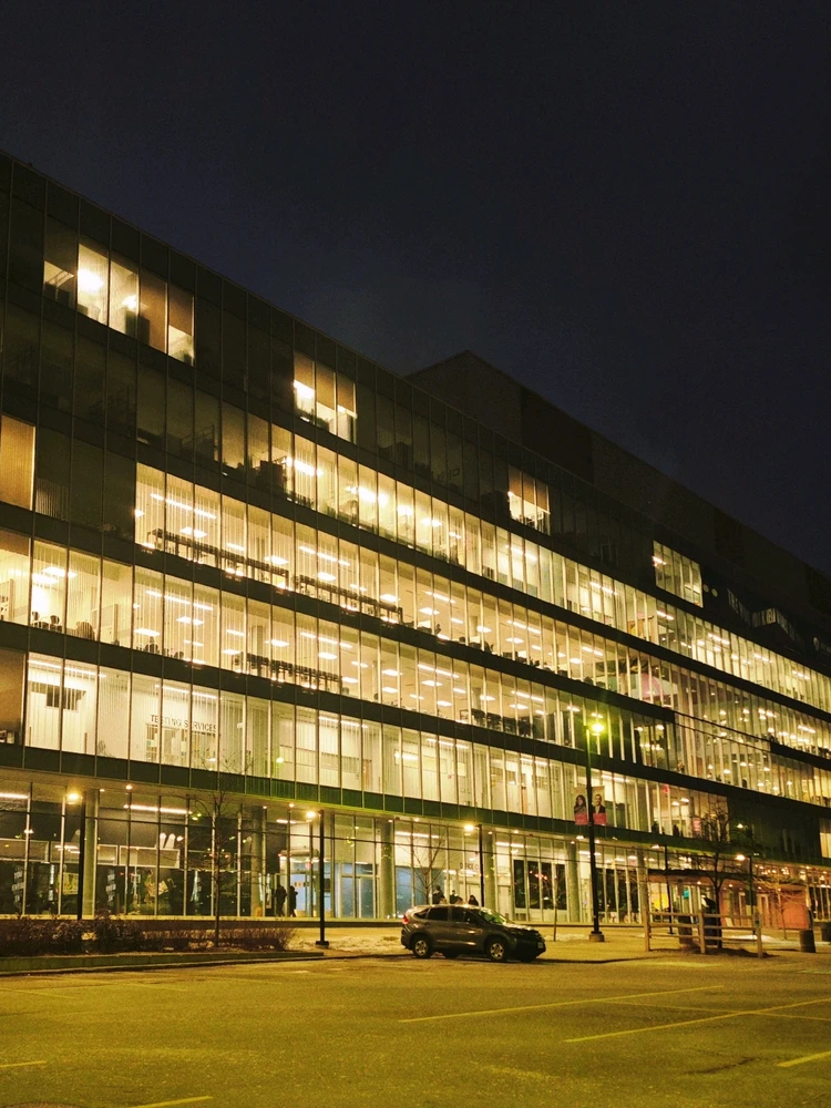 GIF uploaded by Freeman