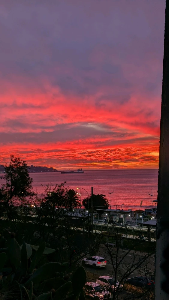 GIF uploaded by Hugo