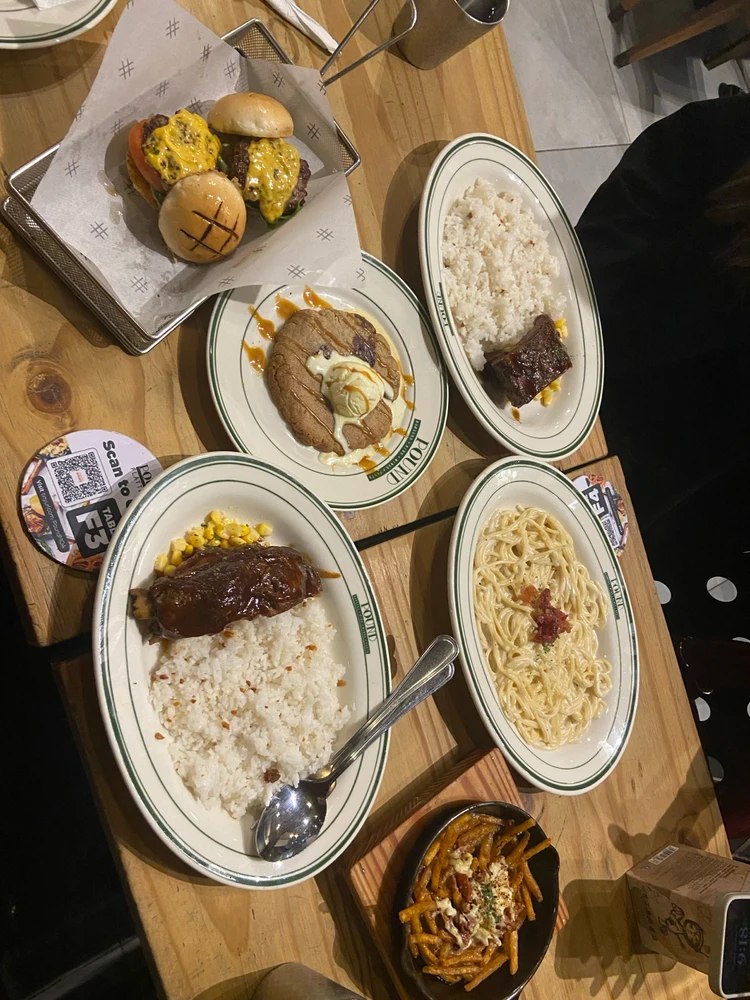 GIF uploaded by Valenie