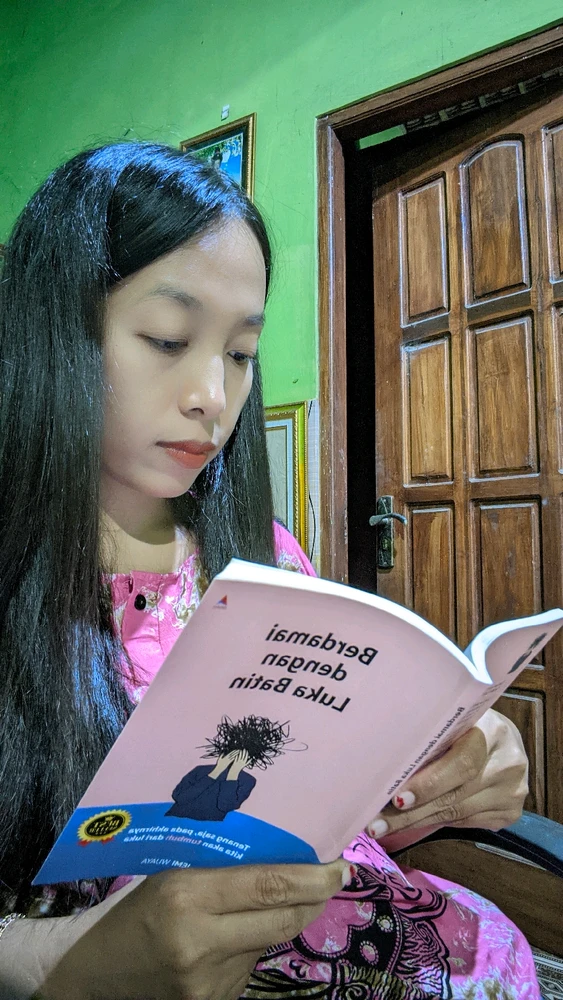 GIF diunggah oleh Sunny