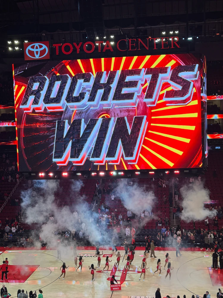 GIF uploaded by Vincent