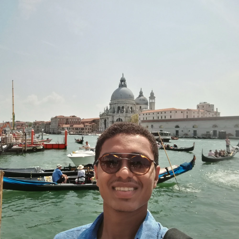GIF gi-upload ni Joe Deeny