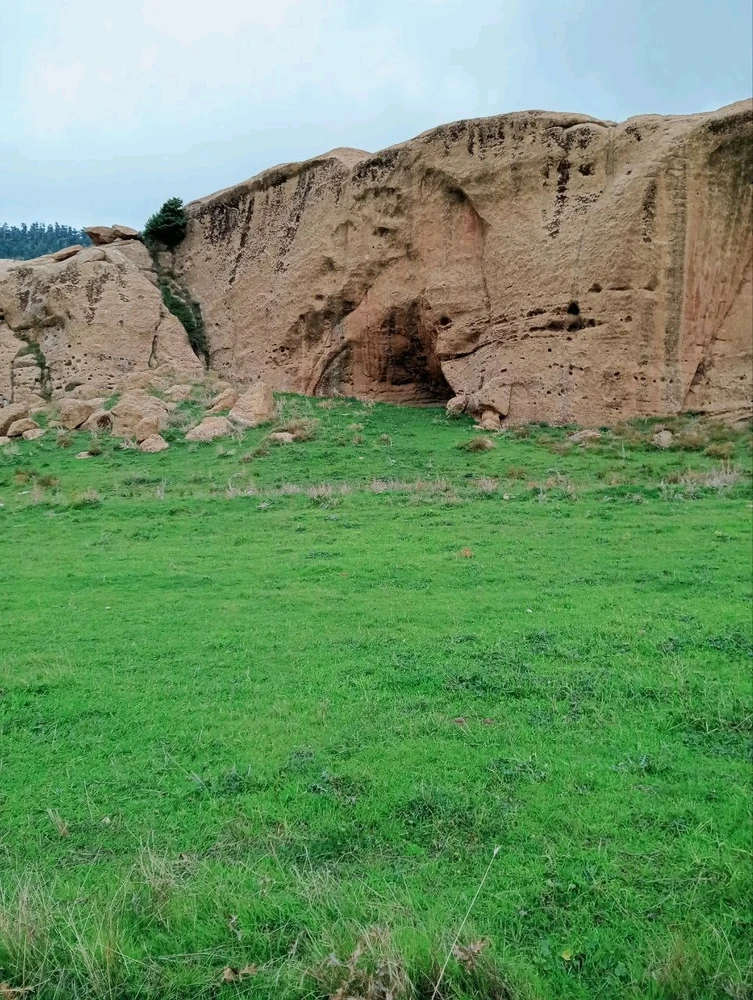 GIF diunggah dening Fadi