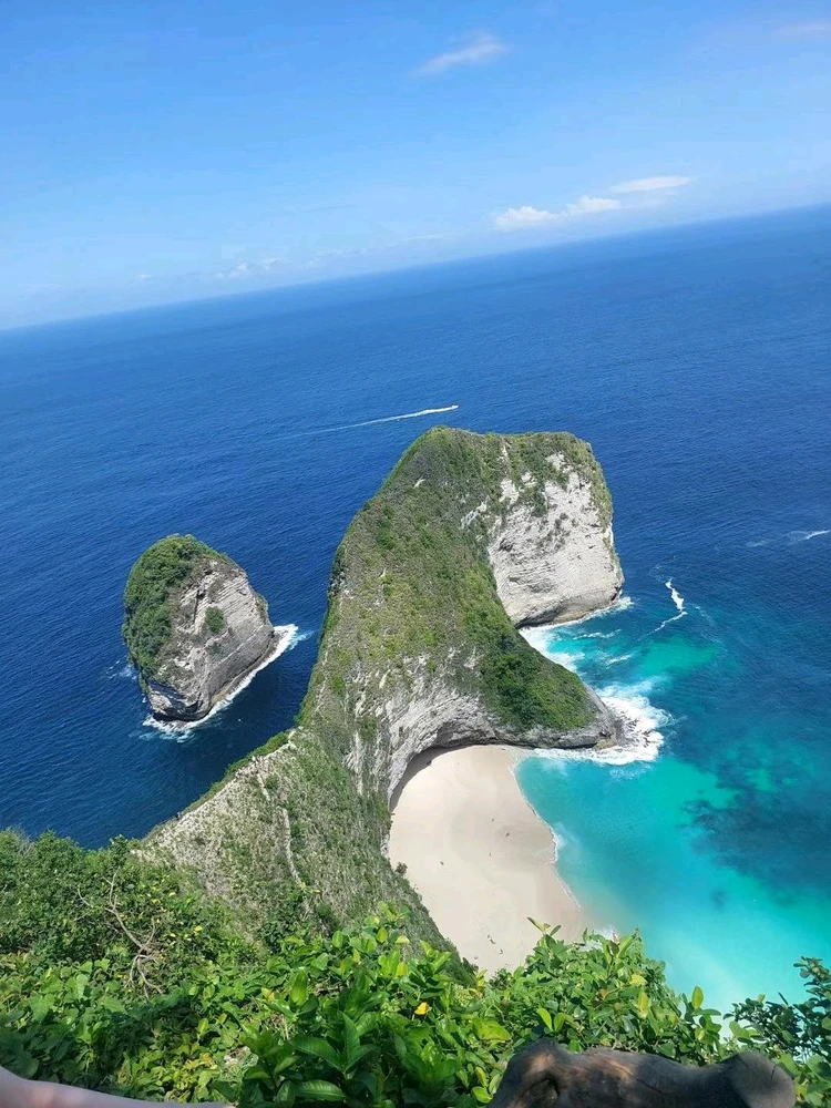 Gambar diunggah oleh Naalasy