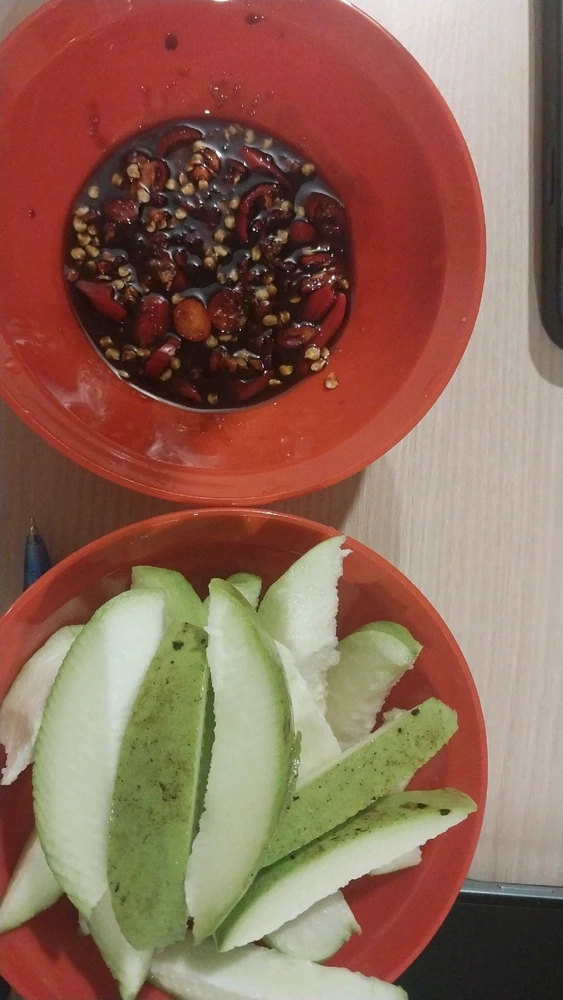 GIF uploaded by Anna