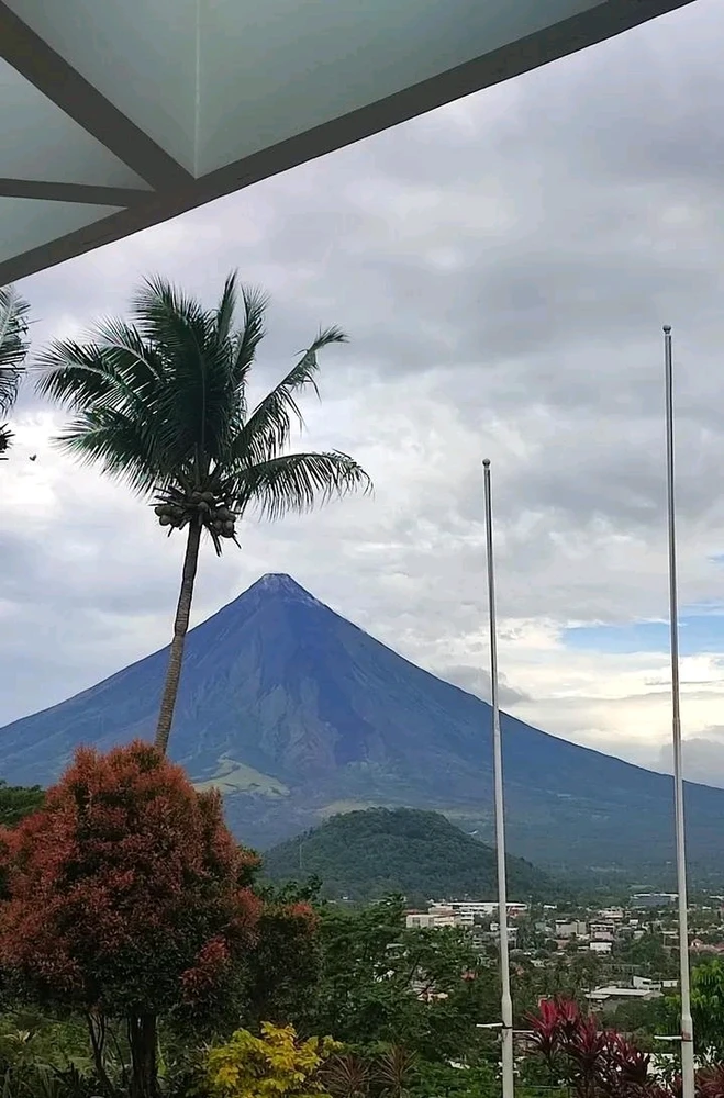 GIF uploaded by Jenn