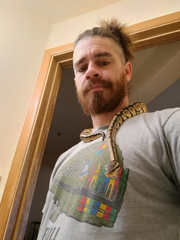 GIF uploaded by Auzzy