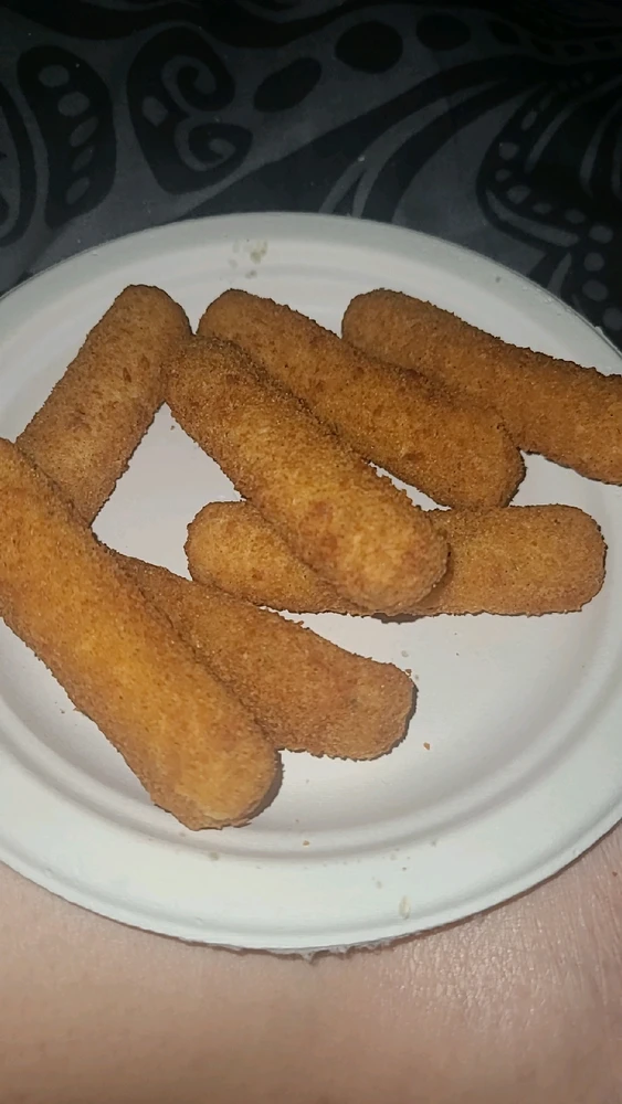 GIF uploaded by Nicki