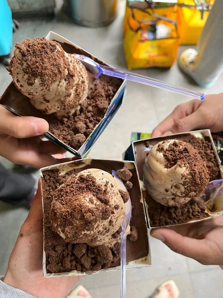 GIF diunggah oleh Selli