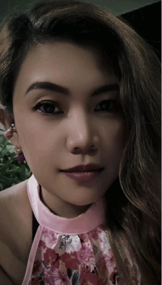 GIF uploaded by Ella