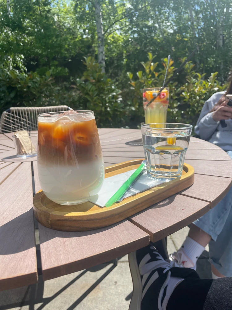 Obrázek nahrál Ellen