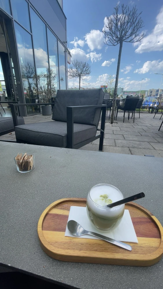 Obrázek nahrál Ellen