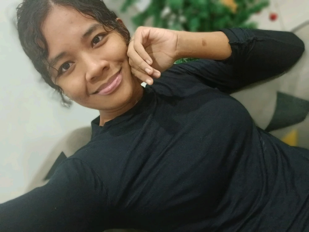 GIF uploaded by Burger girl