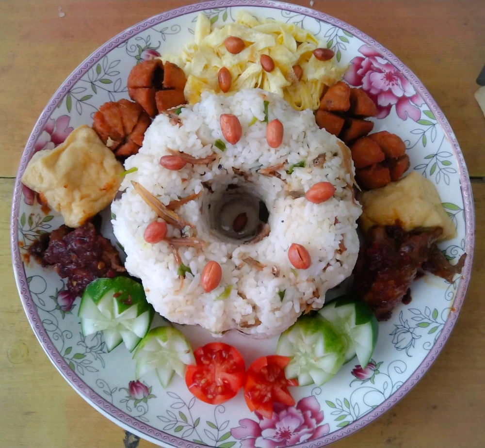 GIF uploaded by Melt