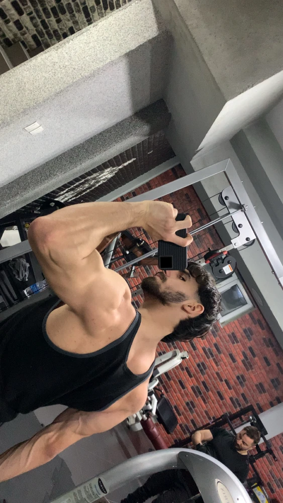 GIF uploaded by Berat