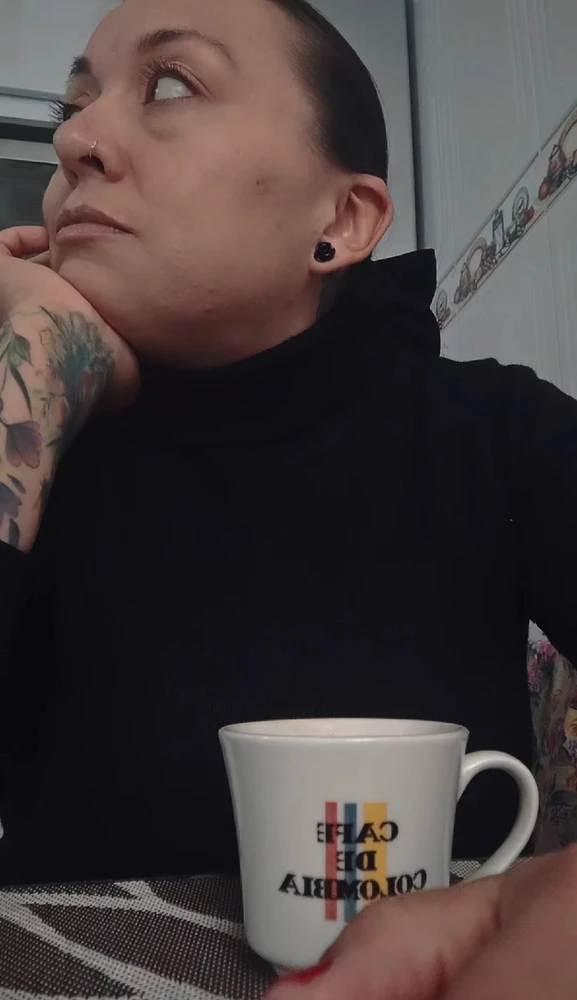 GIF uploaded by Nora Danithza