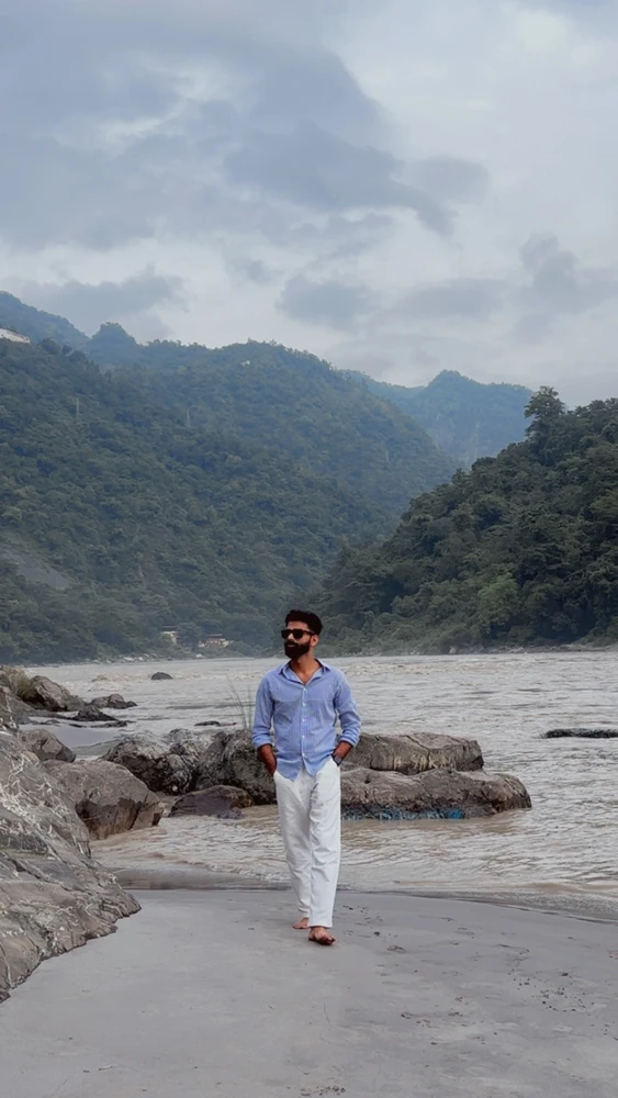 GIF uploaded by Sunny