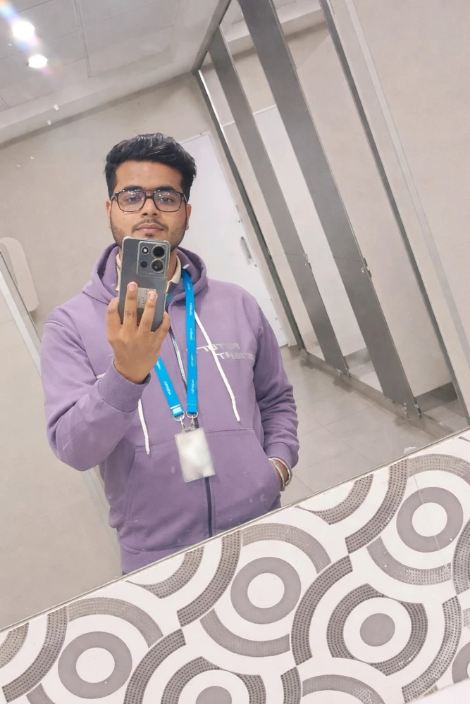 GIF gi-upload ni Rahul