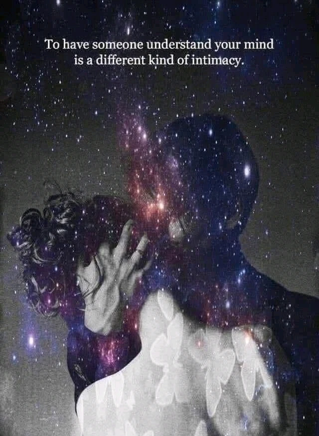 GIF uploaded by Aida