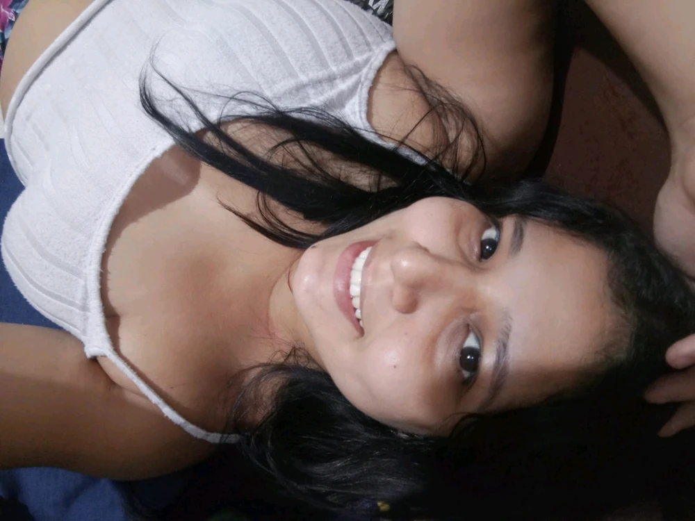 GIF uploaded by Mariel