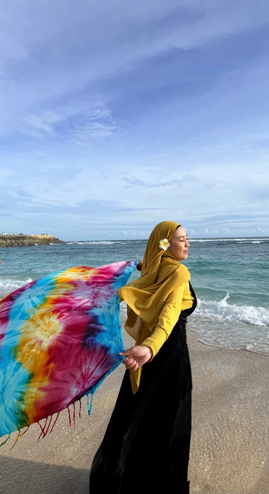 GIF diunggah oleh Layla