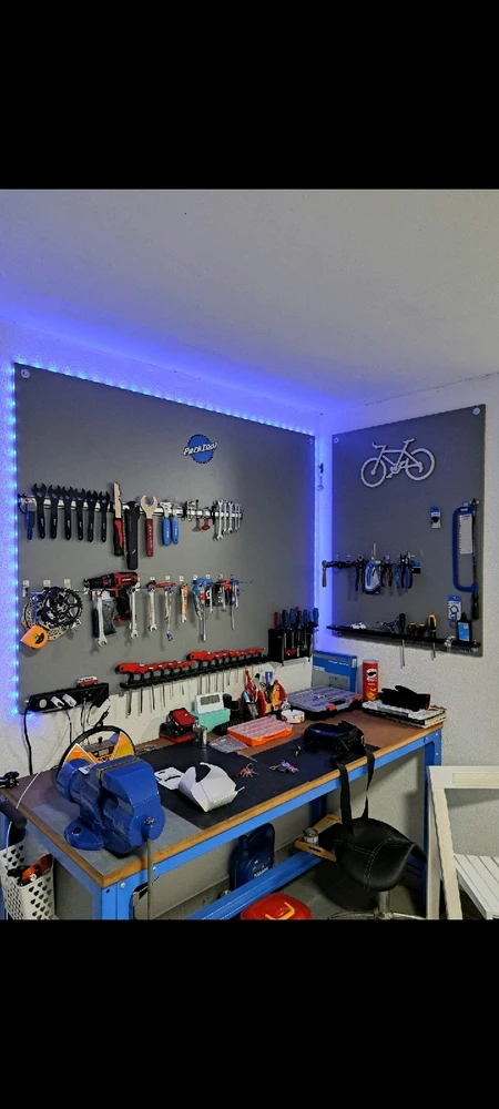 GIF uploaded by Eddy