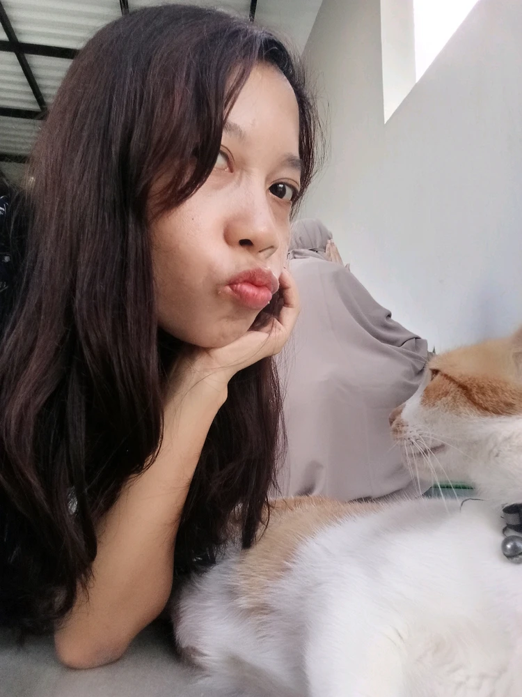 GIF diunggah oleh Liez