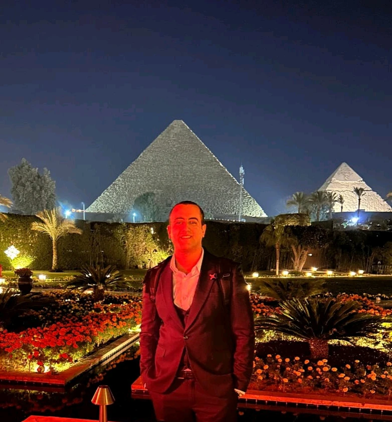 GIF uploaded by Abdo