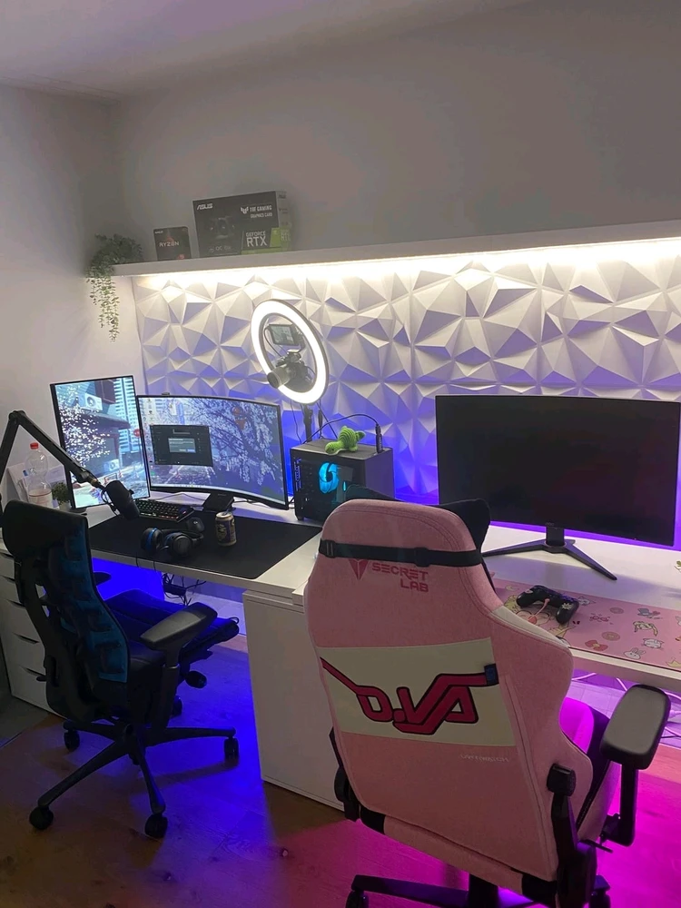 GIF uploaded by Dennis