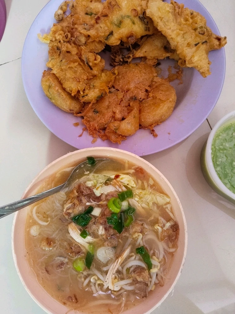 GIF uploaded by Niki