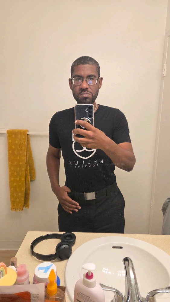 200lbs later to the day 2026 papers are ready for signing and she wants to talk. You see the fit, the hair and the sign. â