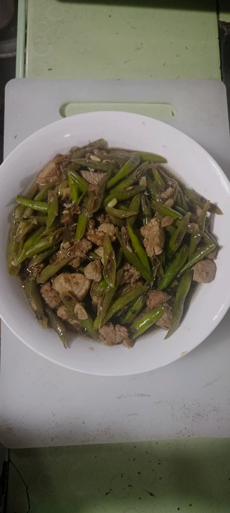 GIF uploaded by Lhydie