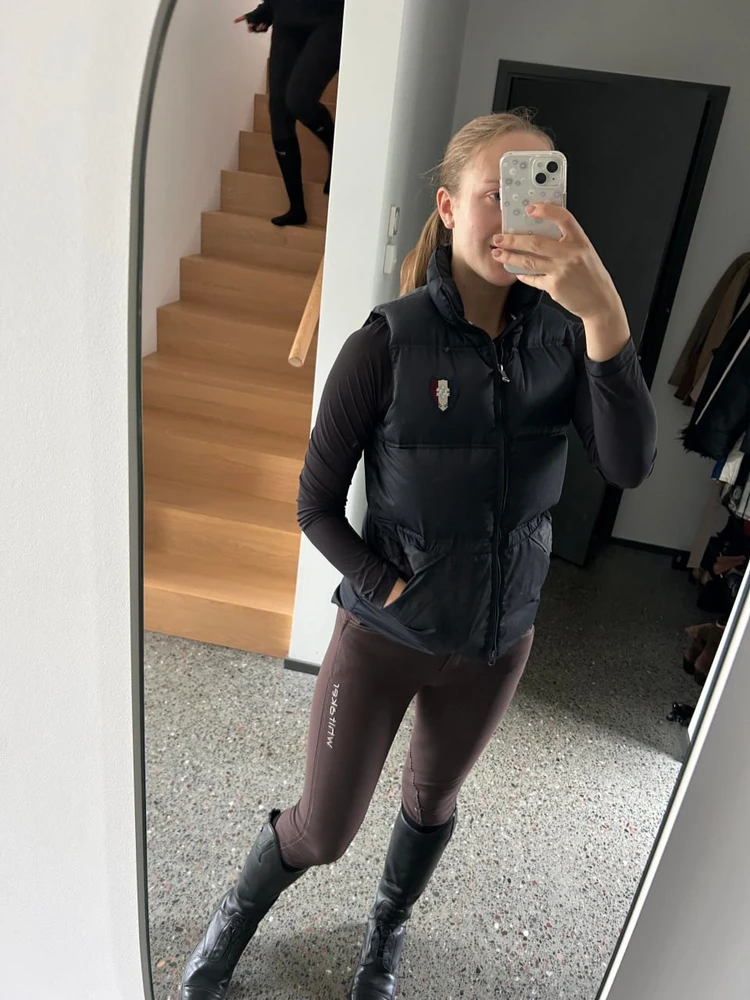 GIF uploaded by Alicia