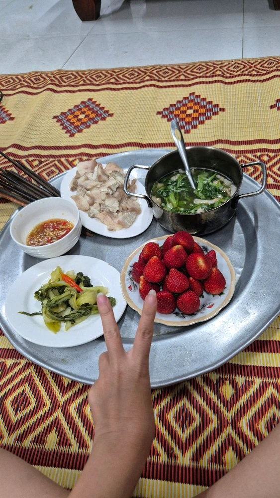 GIF uploaded by Thảo